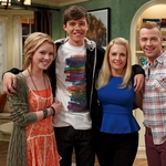 Image for the Sitcom programme "Melissa and Joey"